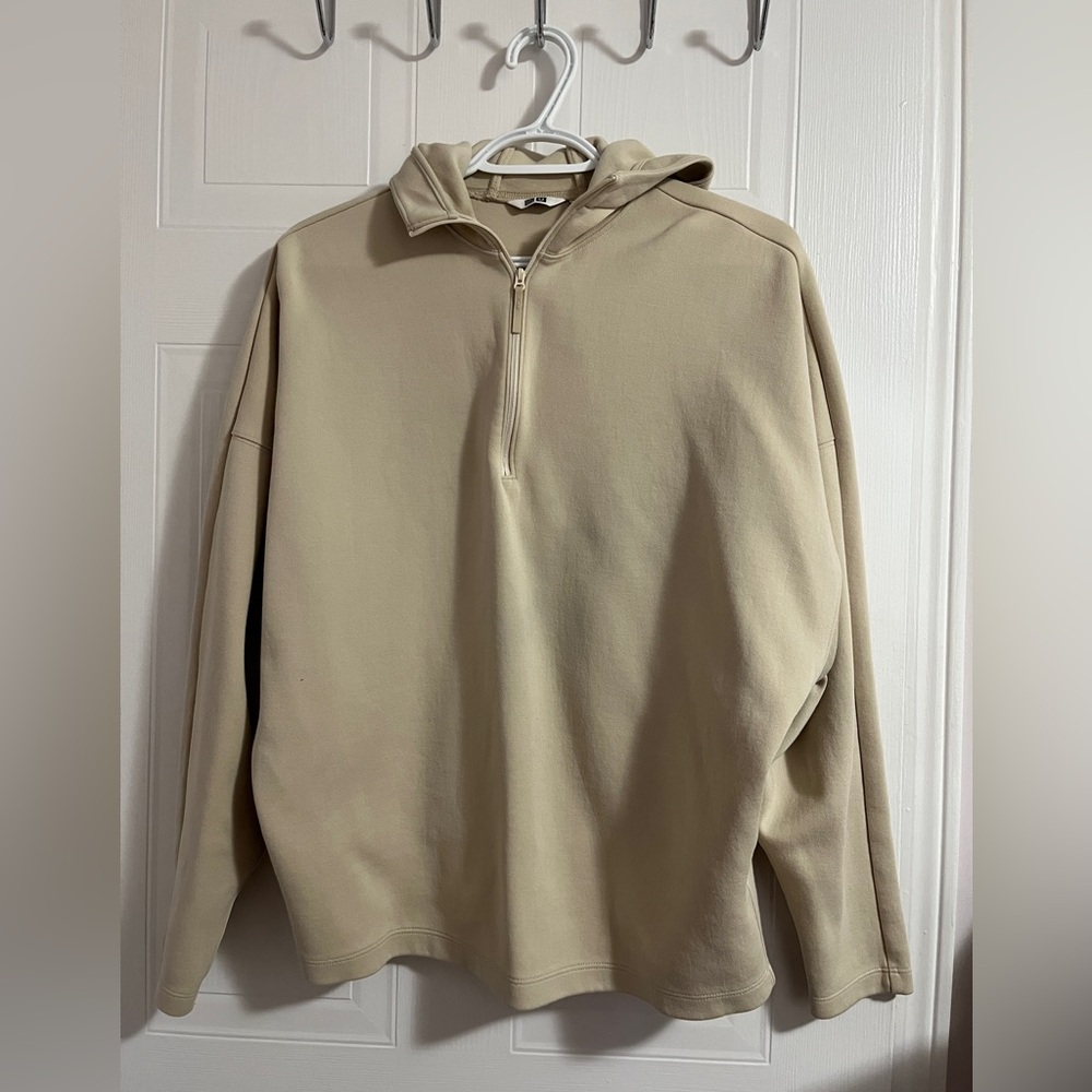 Uniqlo 1/4 zip hoodie
